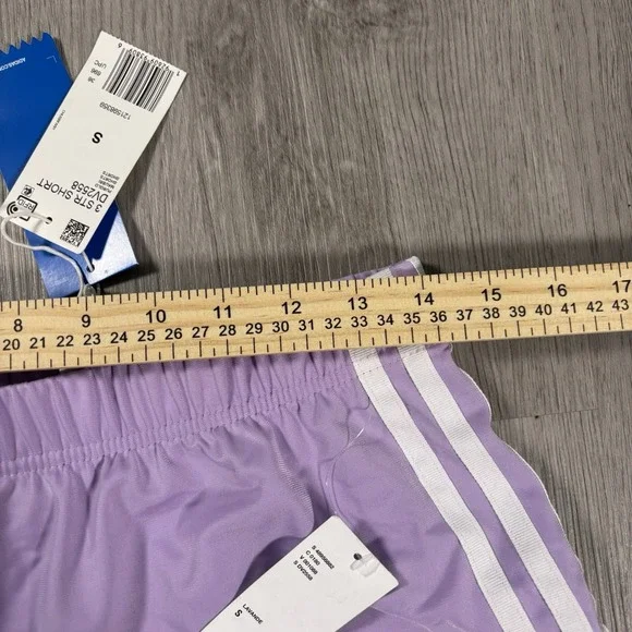 NWT adidas Originals 3 Stripe Shorts Lavender DV2558 S - Picture 4 of 6
